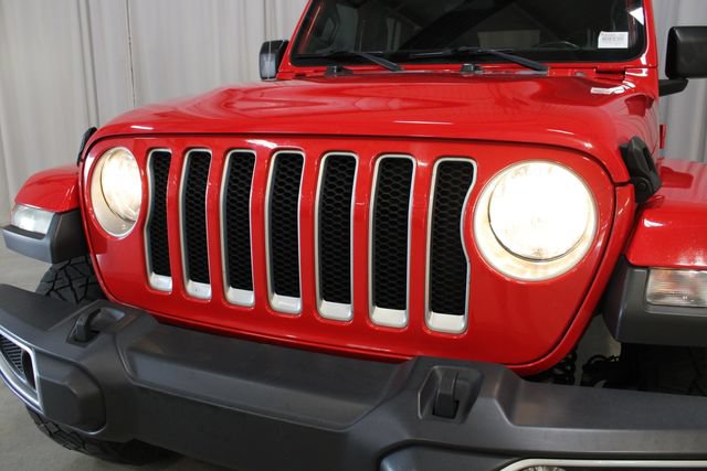 Used 2018 Jeep Wrangler Unlimited Sahara w/ Cold Weather Group AWD/4WD image 31