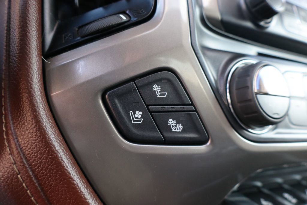 Used 2019 Chevrolet Silverado 3500 High Country w/ Duramax Plus Package image 23