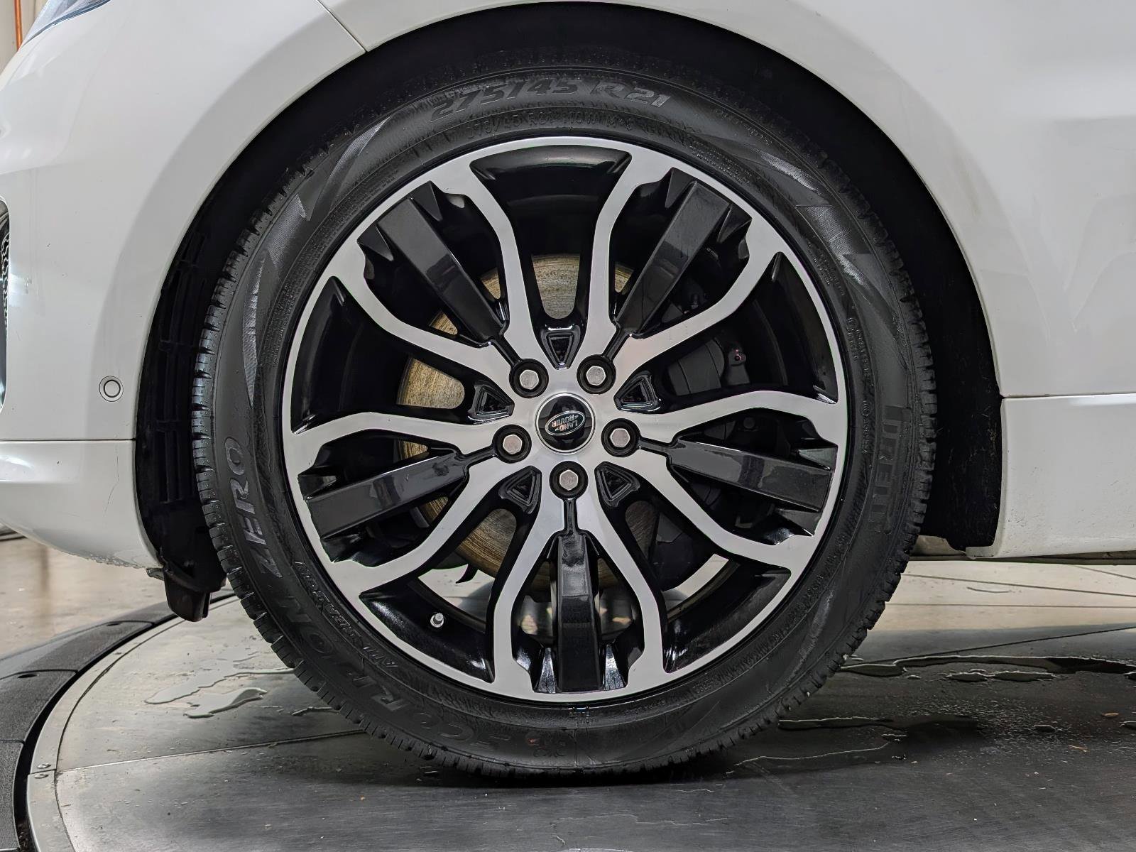 Used 2019 Land Rover Range Rover Sport HSE Dynamic image 10