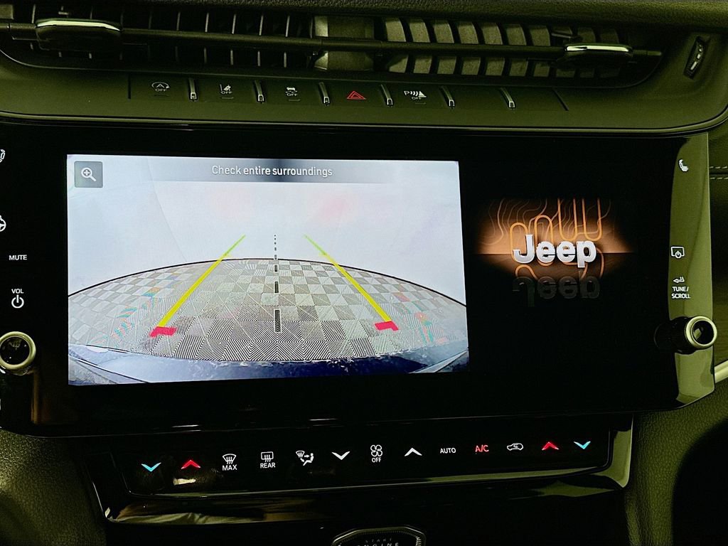 New 2026 Jeep Grand Cherokee L 4WD image 18