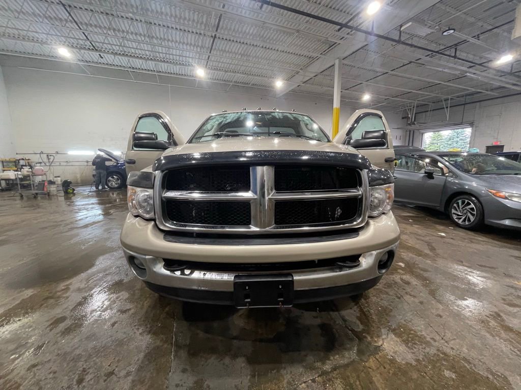 Used 2004 Dodge Ram 2500 Truck SLT w/ Trailer Tow Group AWD/4WD image 3