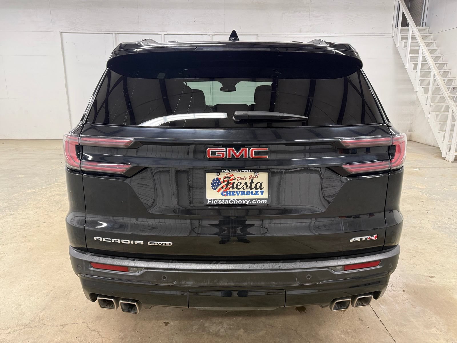 Used 2024 GMC Acadia AT4 w/ Luxury Package AWD/4WD image 7