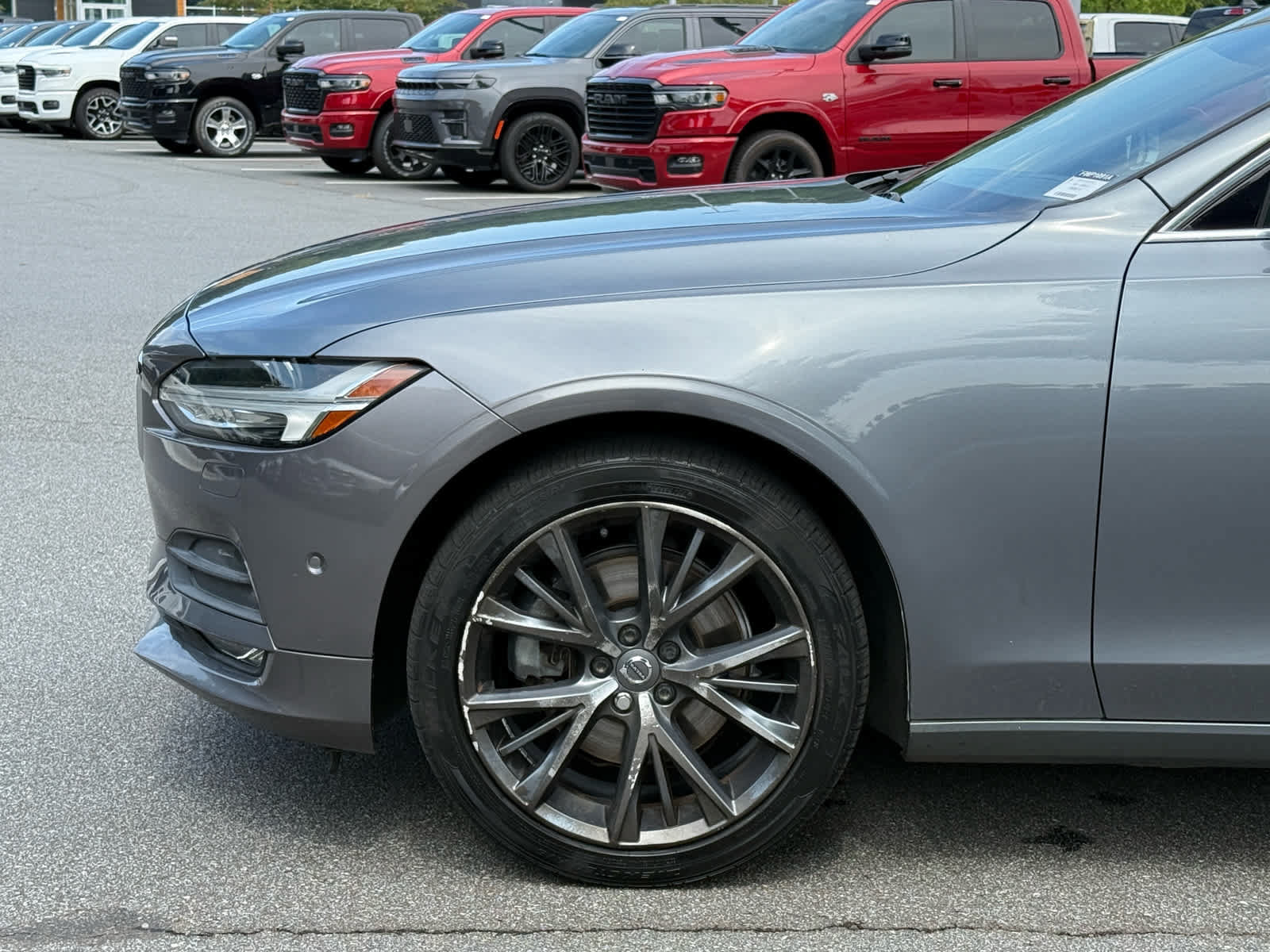 Used 2018 Volvo S90 T5 Momentum AWD/4WD image 11
