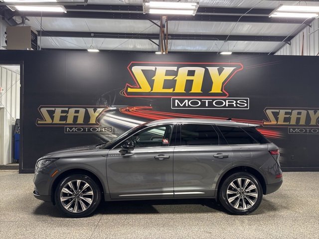 Used 2022 Lincoln Corsair Reserve w/ Luxury Package image 3