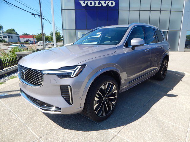 New 2026 Volvo XC90 B5 Plus image 2