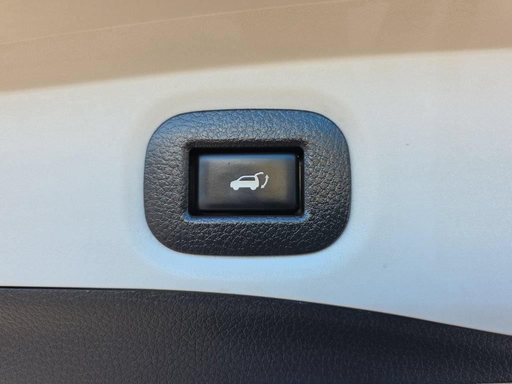 Used 2020 Nissan Rogue SV AWD/4WD image 24