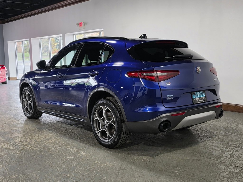 Used 2022 Alfa Romeo Stelvio Ti image 6