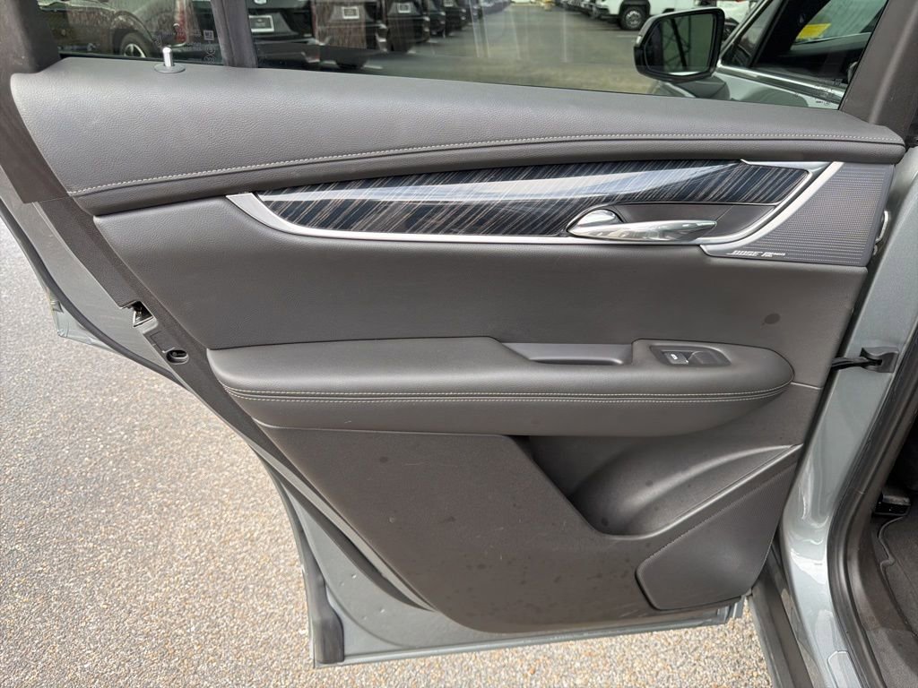 Used 2023 Cadillac XT6 Premium Luxury w/ Technology Package image 19