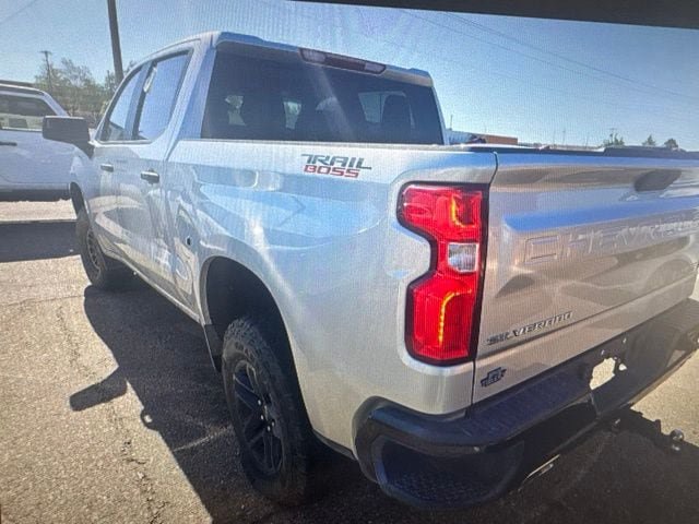 Used 2020 Chevrolet Silverado 1500 Custom Trail Boss w/ Custom Convenience Package AWD/4WD image 9