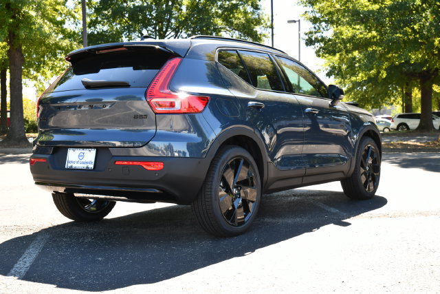 New 2026 Volvo XC40 B5 Ultra w/ Protection Package Premier AWD/4WD image 7