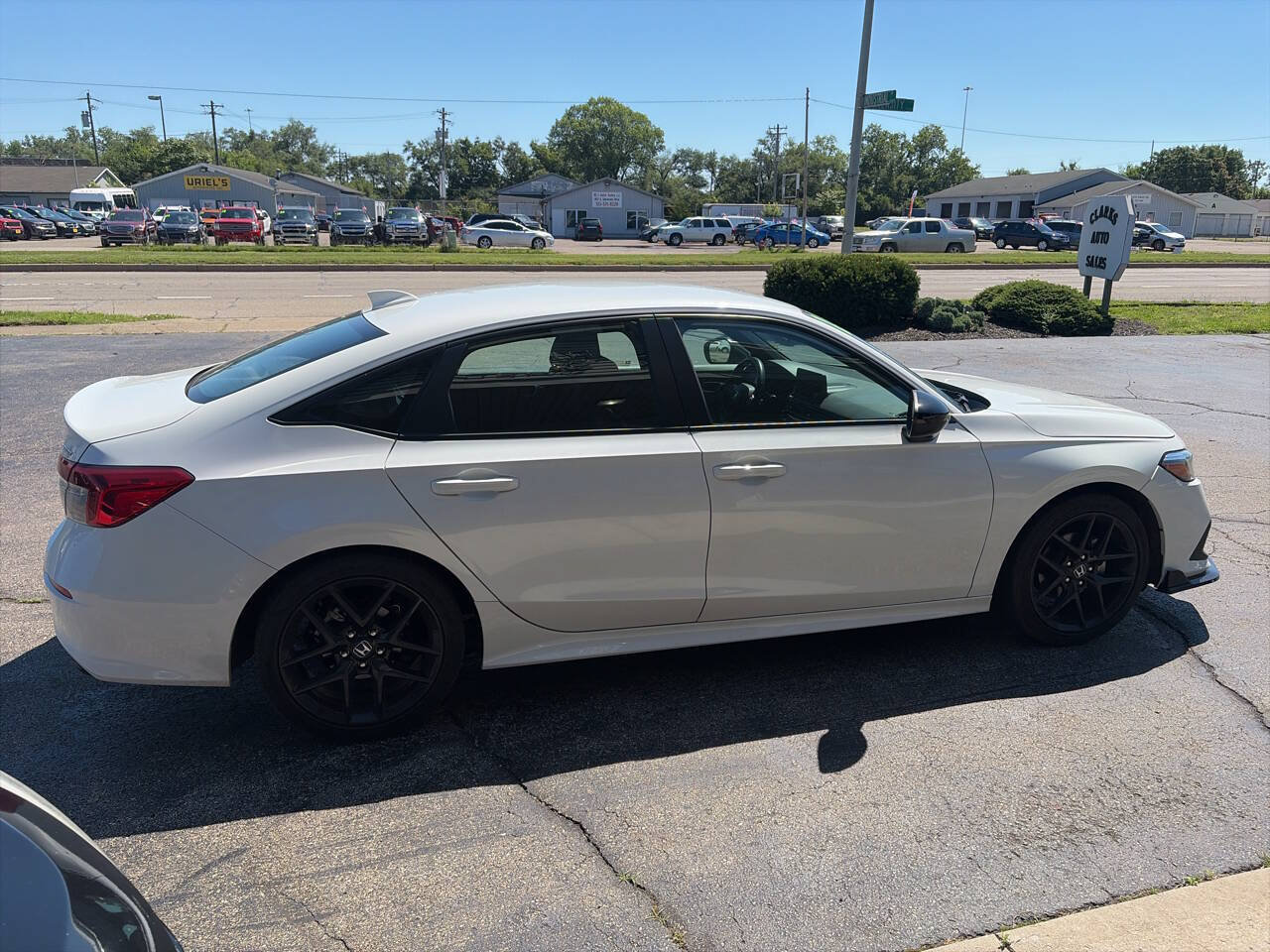 Used 2023 Honda Civic Sport image 4