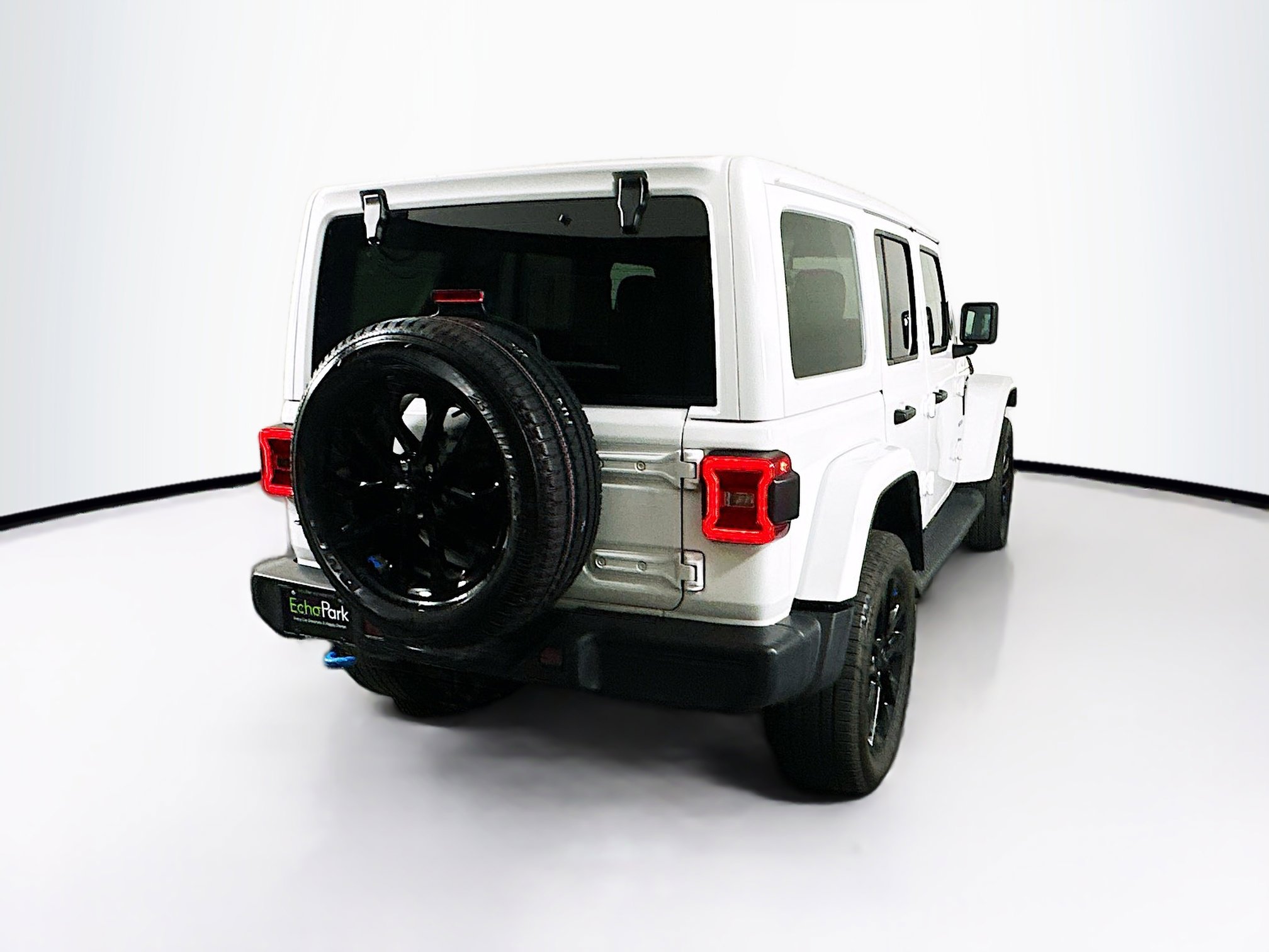 Used 2023 Jeep Wrangler Sahara w/ Cold Weather Group image 9