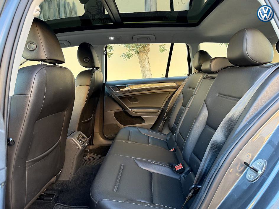 Used 2017 Volkswagen Golf Alltrack SE image 14