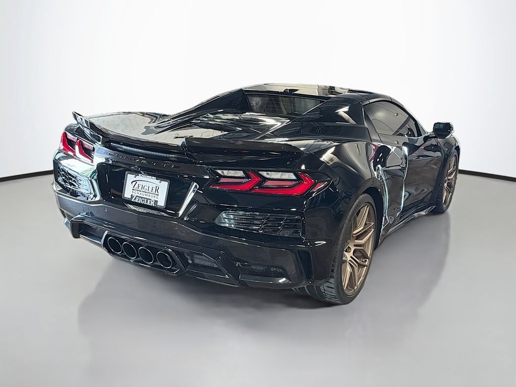 Used 2024 Chevrolet Corvette Z06 RWD image 7