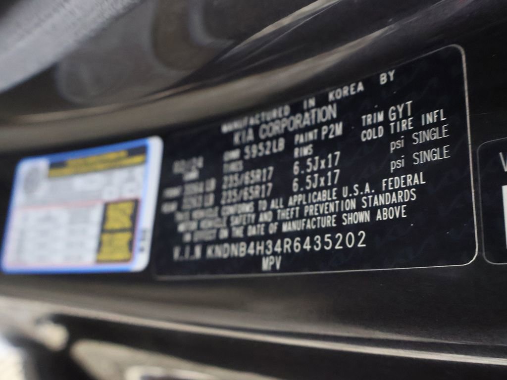Used 2024 Kia Carnival LX FWD image 39