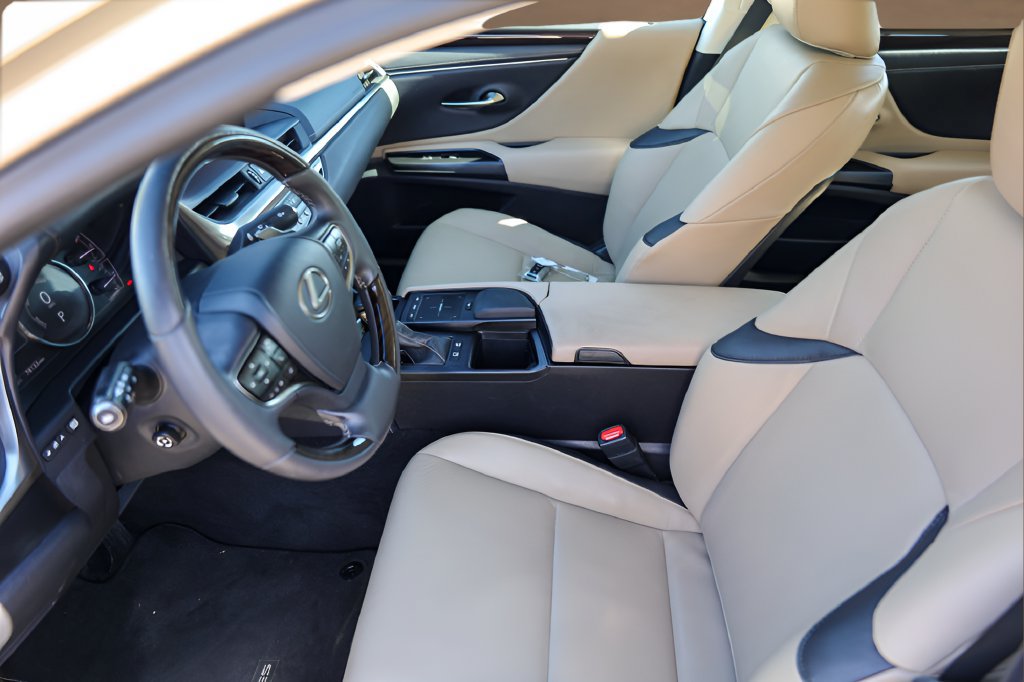 Used 2021 Lexus ES 300h w/ Premium Package FWD image 9