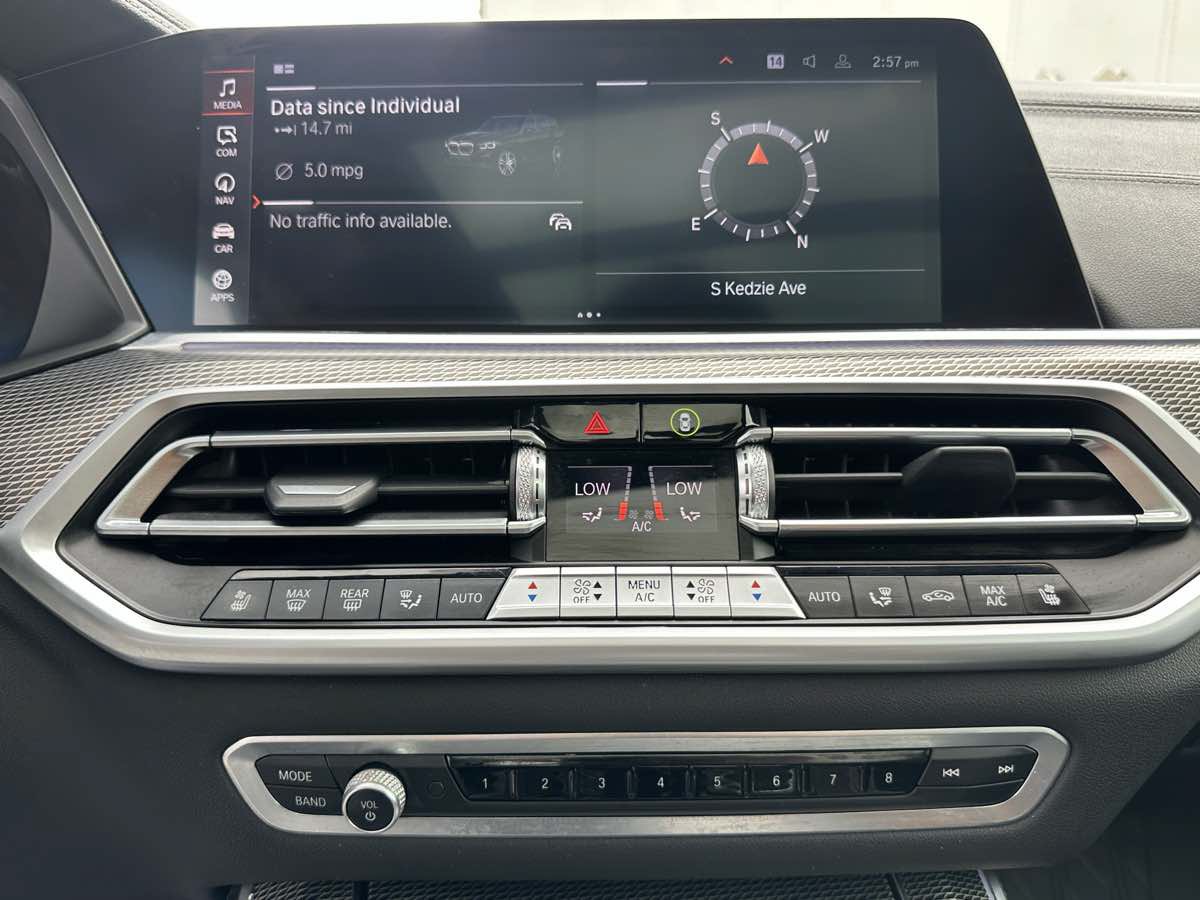 Used 2022 BMW X5 M50i w/ Premium Package AWD/4WD image 23