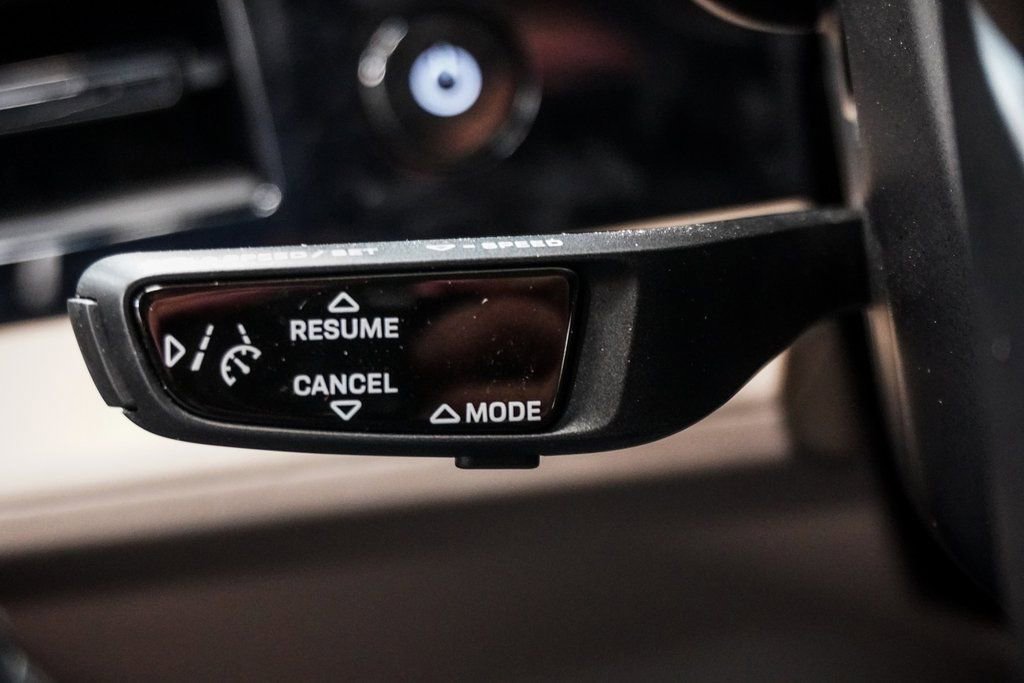 Used 2022 Porsche Taycan 4 Cross Turismo image 33