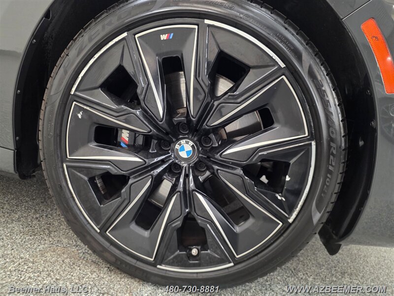 Used 2024 BMW 760i xDrive w/ Executive Package AWD/4WD image 39