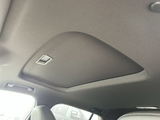 New 2026 Chevrolet Trax RS w/ Sunroof Package FWD image 21