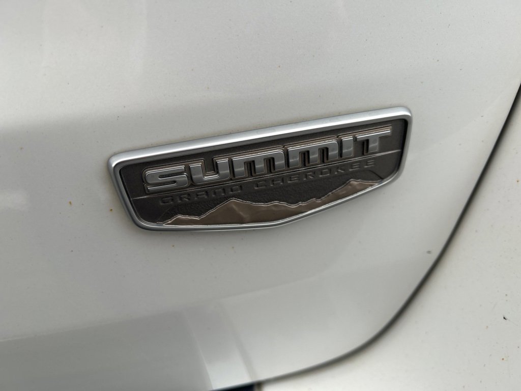 Used 2020 Jeep Grand Cherokee Summit w/ Platinum Series Group image 10