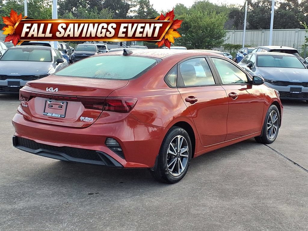 Used 2023 Kia Forte LXS w/ LXS Technology Package FWD image 4