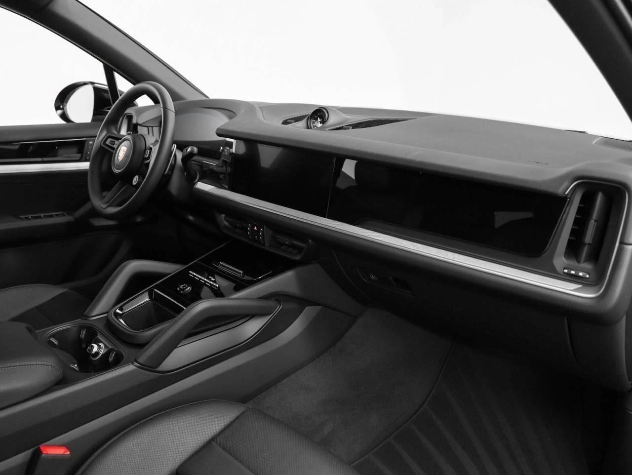 New 2025 Porsche Cayenne image 95