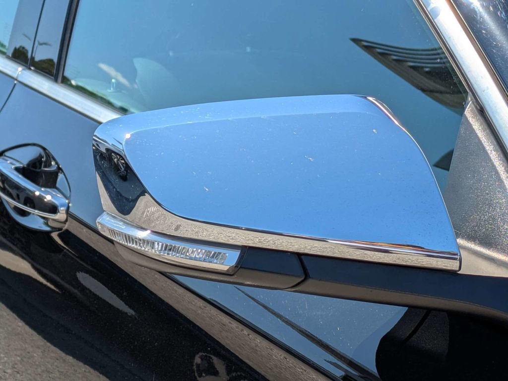 Used 2015 Chevrolet Impala LTZ FWD image 12