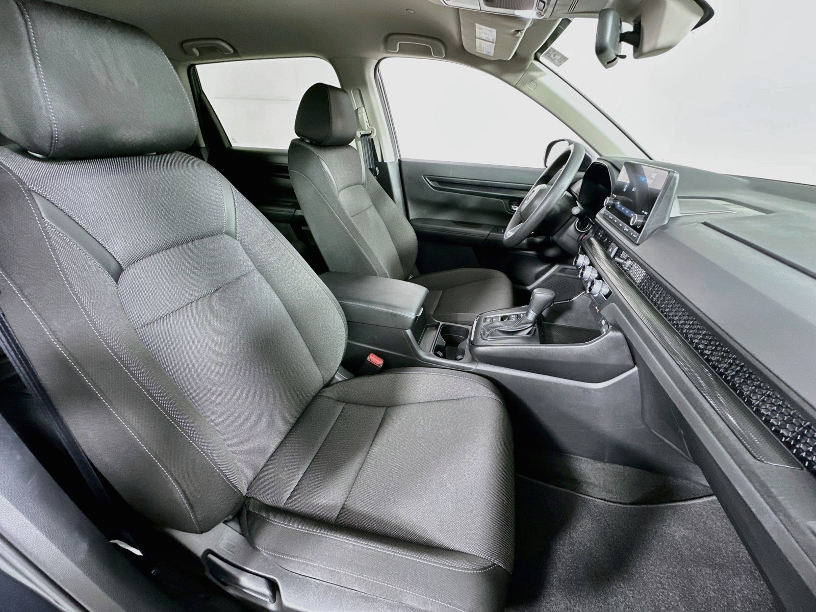 Used 2025 Honda CR-V LX image 25
