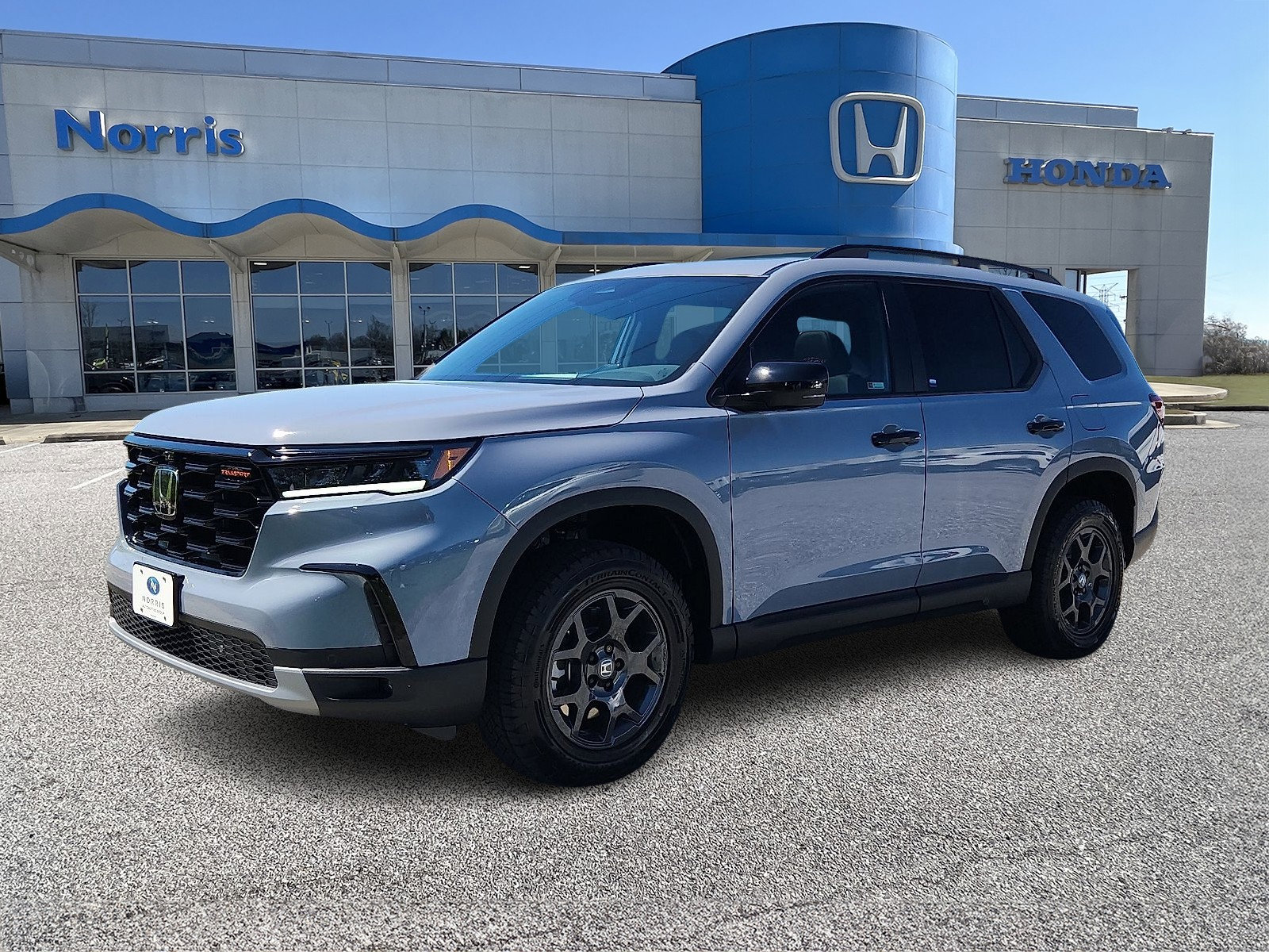 New 2025 Honda Pilot TrailSport image 2