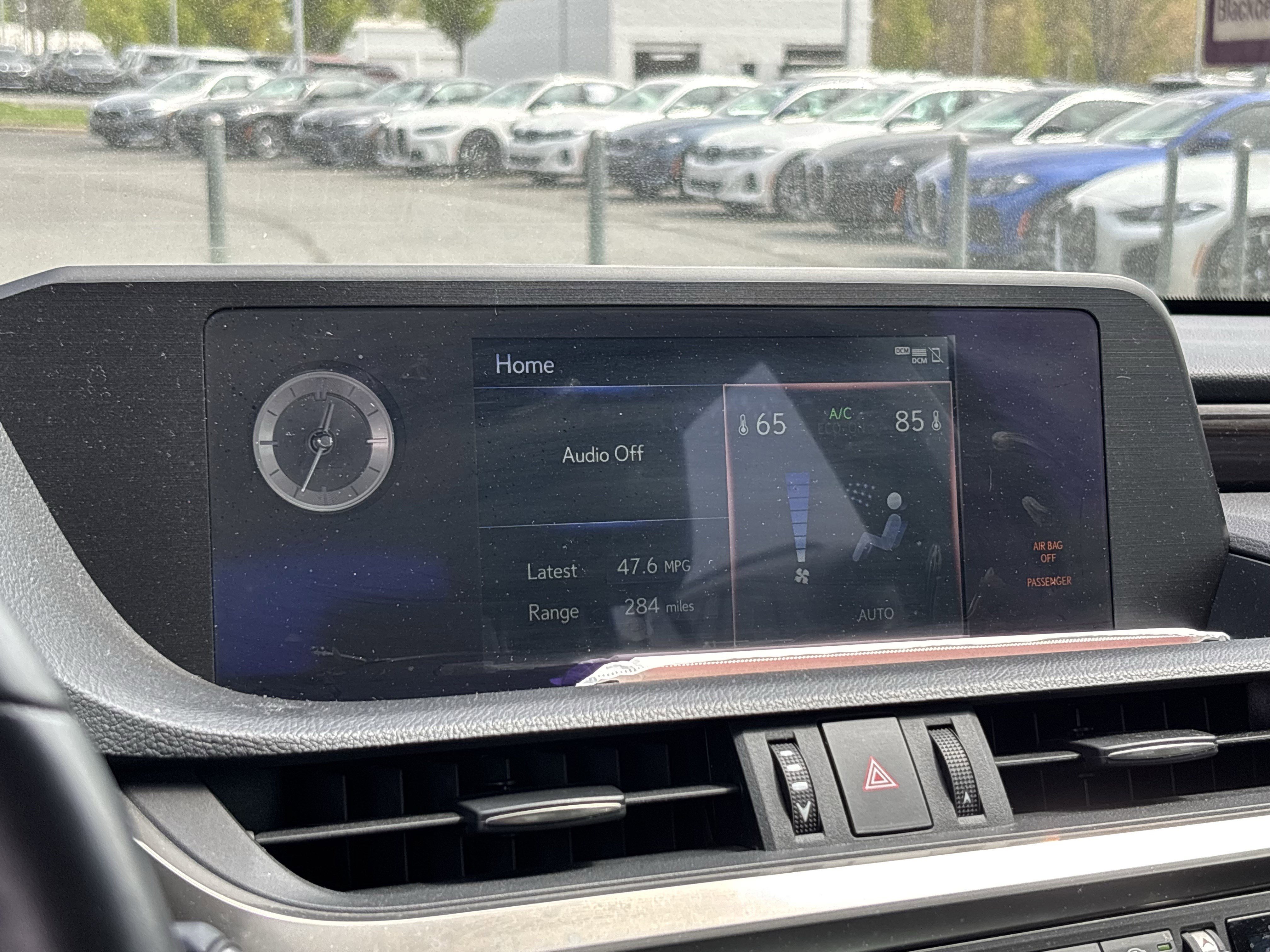 Used 2021 Lexus ES 300h w/ Premium Package image 25