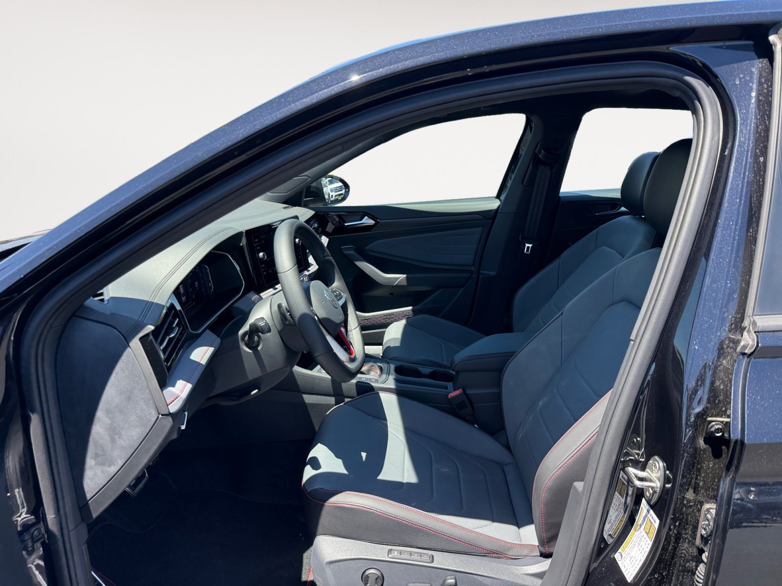 New 2026 Volkswagen Jetta GLI Autobahn FWD image 10