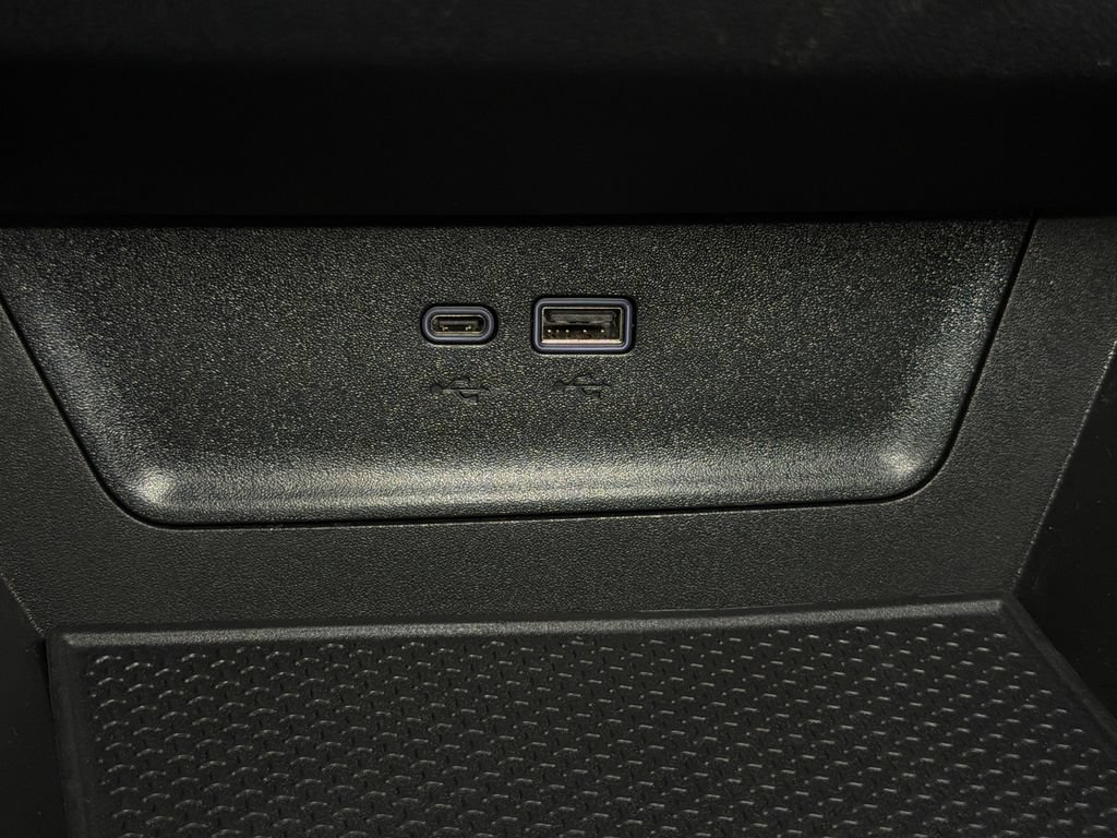 Used 2025 Chevrolet Equinox ACTIV FWD image 33