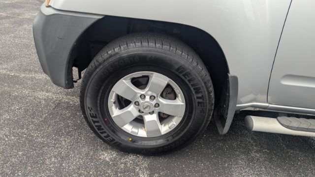 Used 2010 Nissan Xterra S AWD/4WD image 9