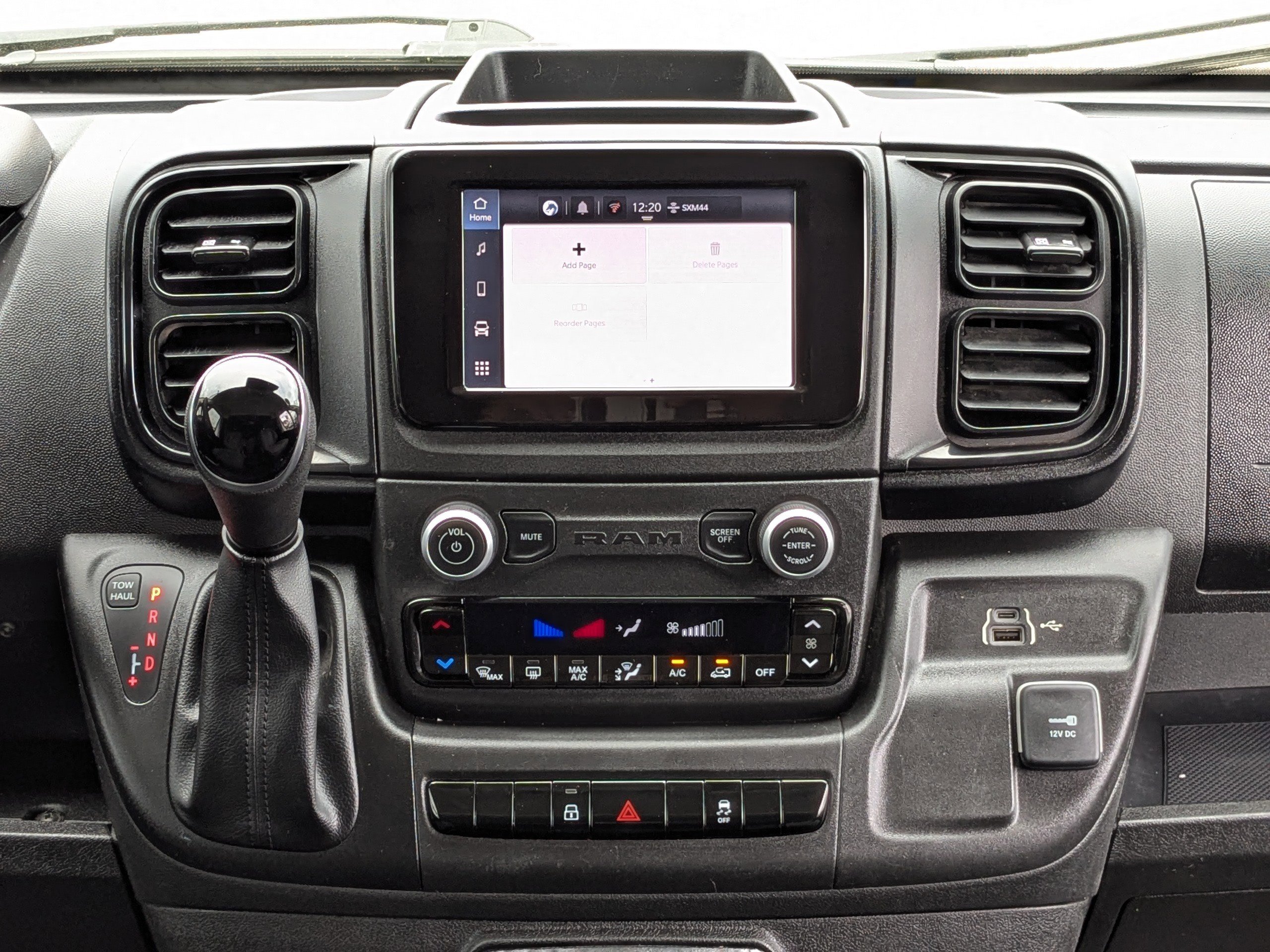 Used 2025 RAM ProMaster 2500 w/ Convenience Group image 20