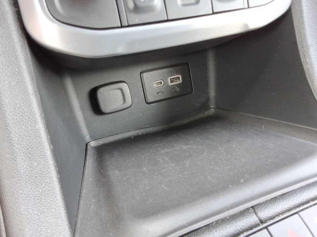 Certified 2020 GMC Acadia SLT FWD image 34