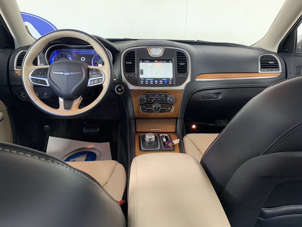 Used 2018 Chrysler 300 C w/ Sun, Sound & Nav Package RWD image 33