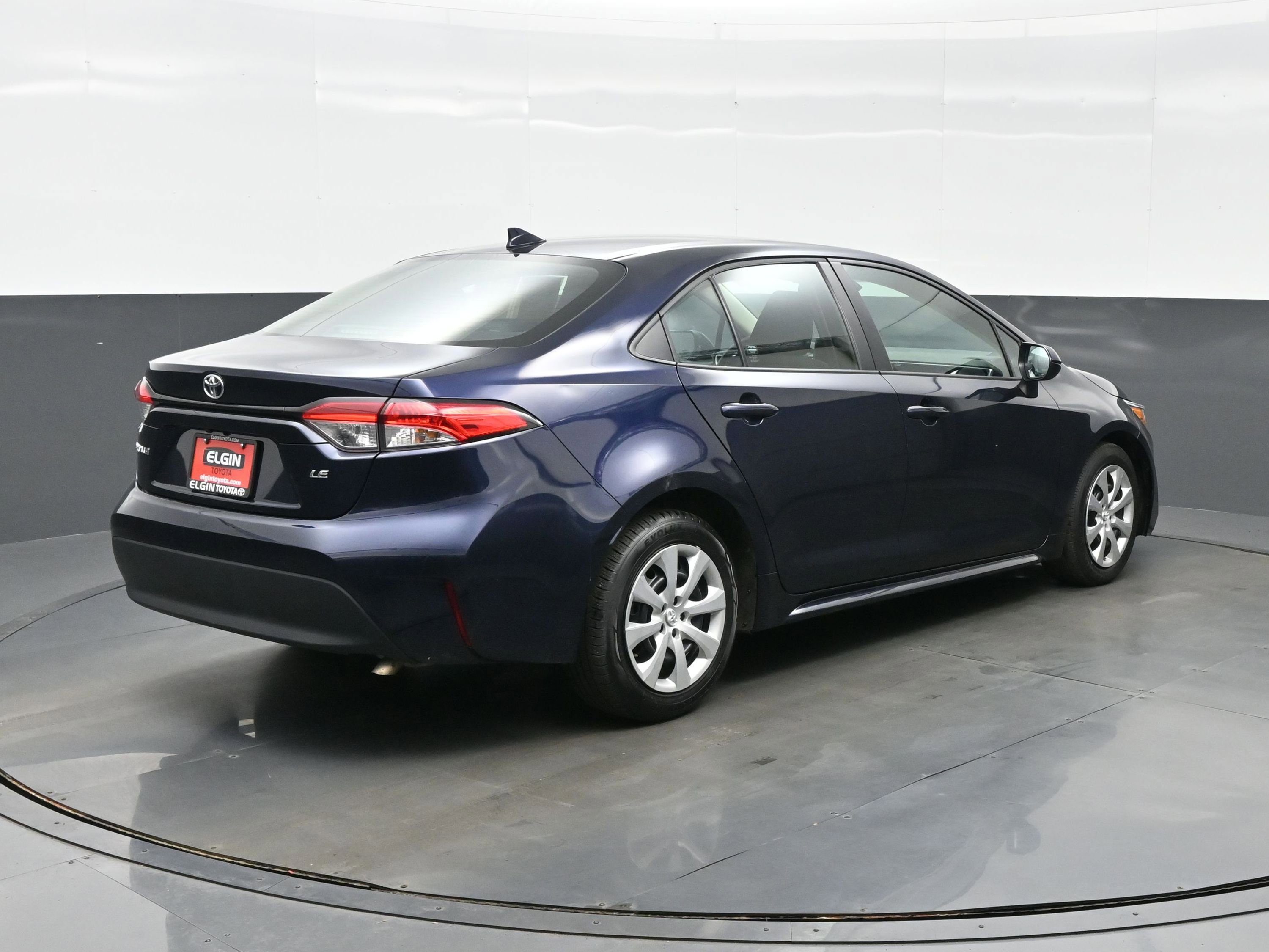 Used 2023 Toyota Corolla LE FWD image 6