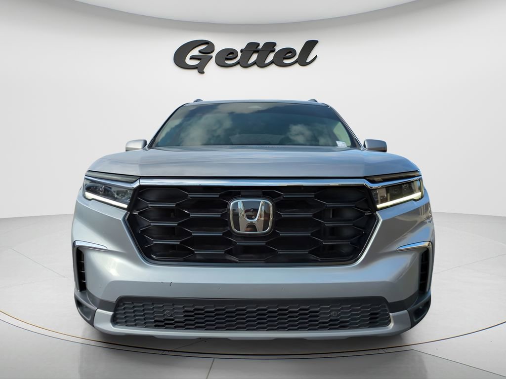 Used 2024 Honda Pilot Touring image 8