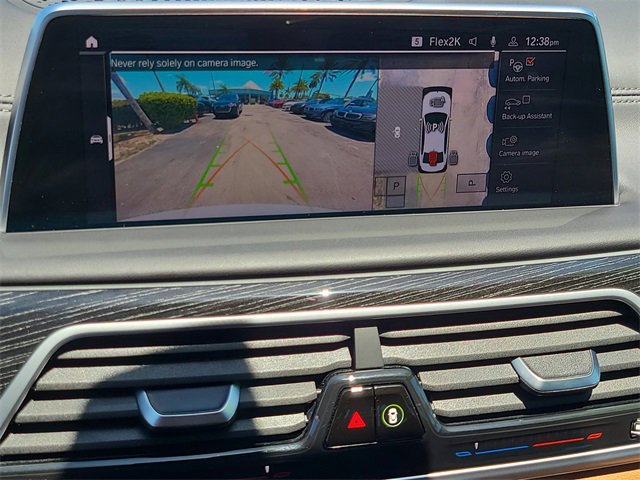 Used 2022 BMW 750i xDrive w/ Luxury Rear Seating Package image 29