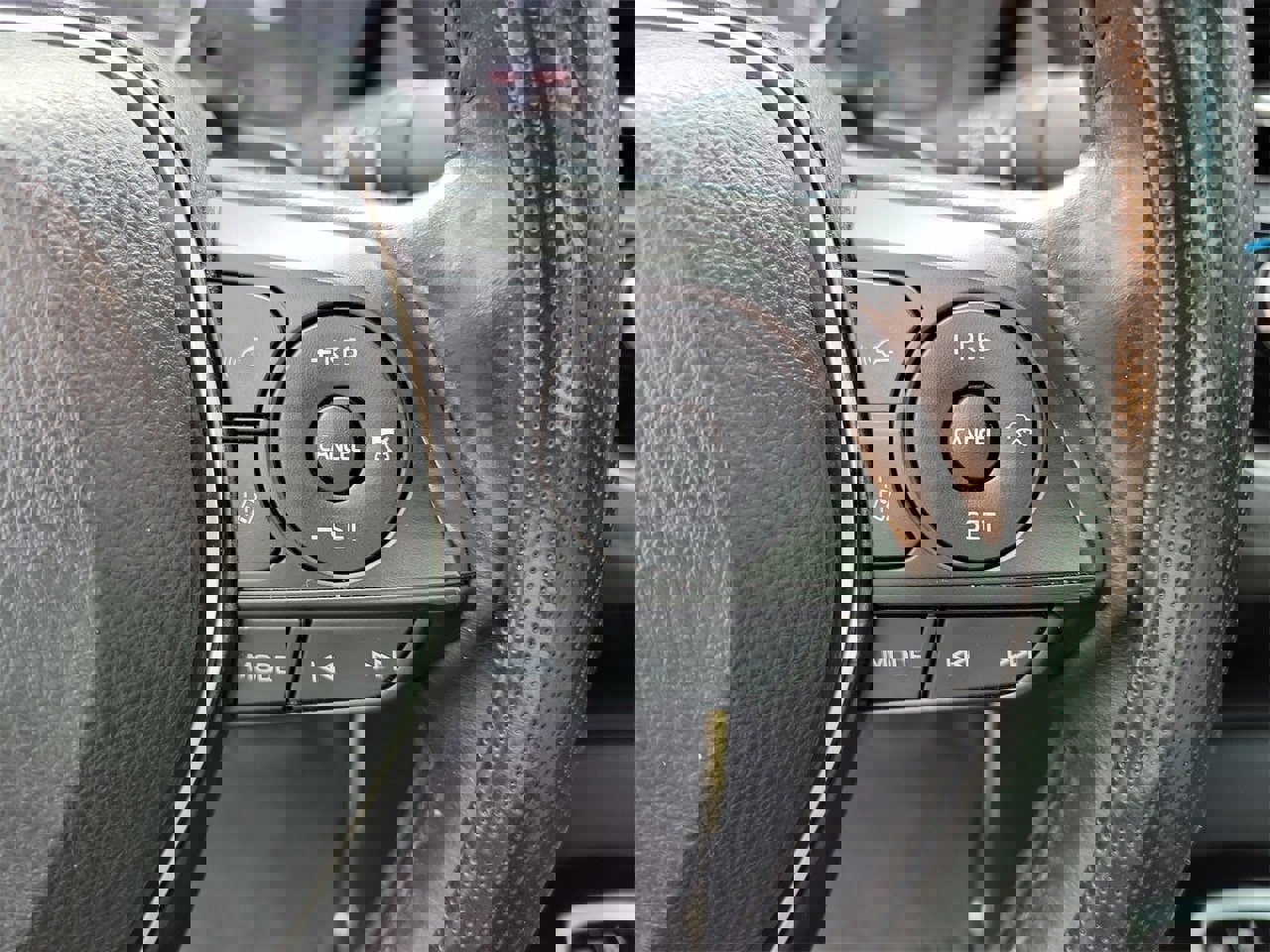 Used 2022 Toyota Corolla SE image 20