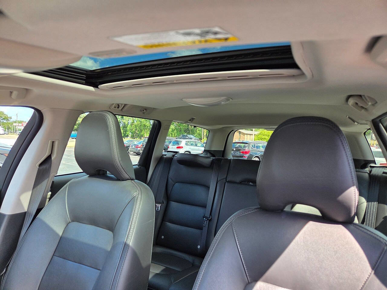 Used 2016 Volvo XC70 T5 Premier image 10