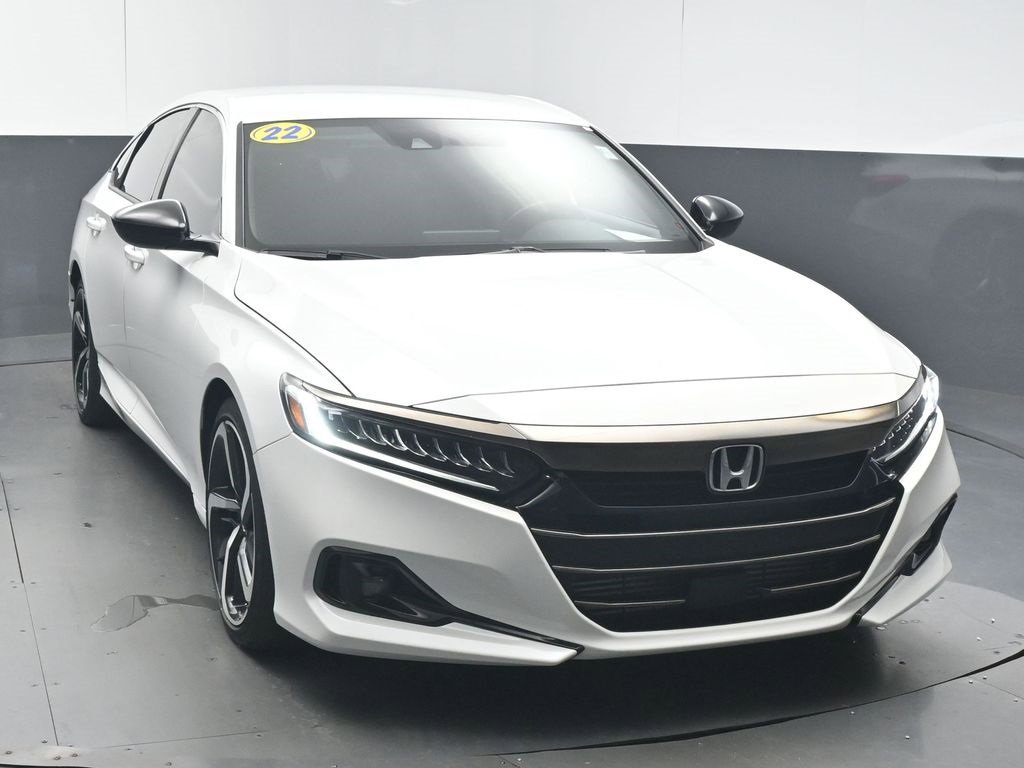 Used 2022 Honda Accord Sport image 2