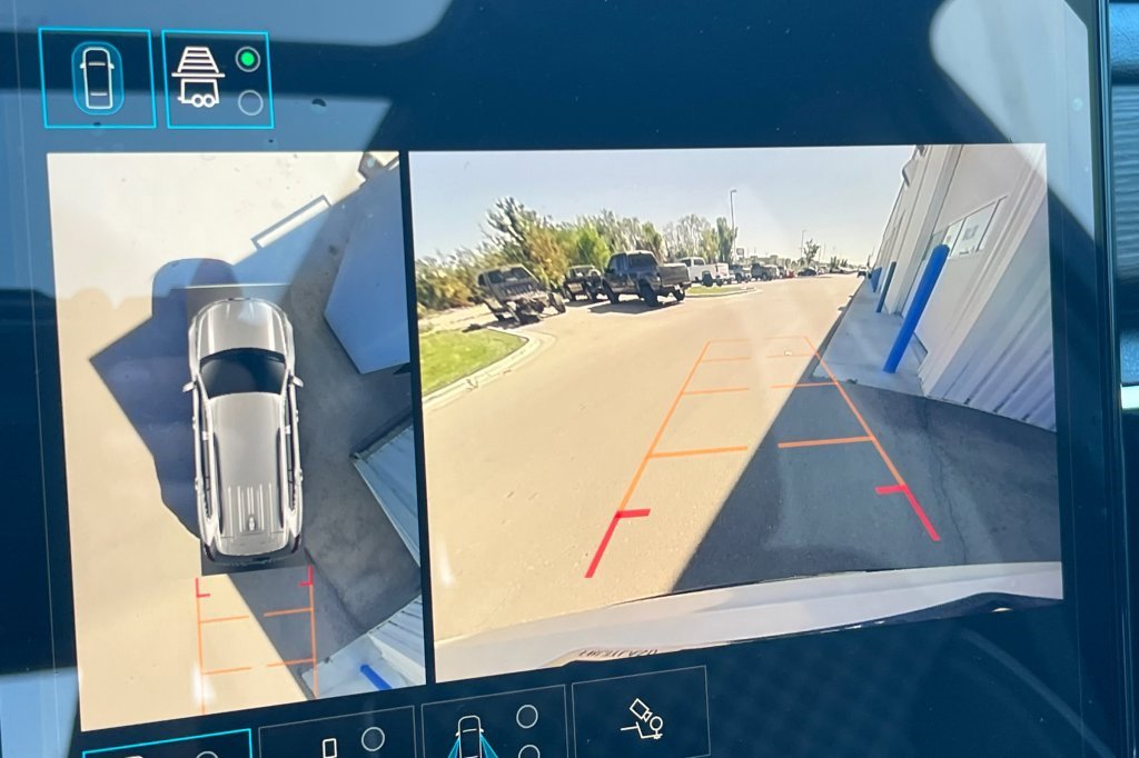 New 2026 GMC Acadia Denali w/ Super Cruise Package image 18