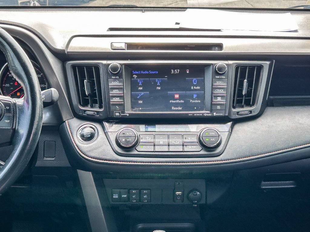 Used 2016 Toyota RAV4 SE FWD image 14