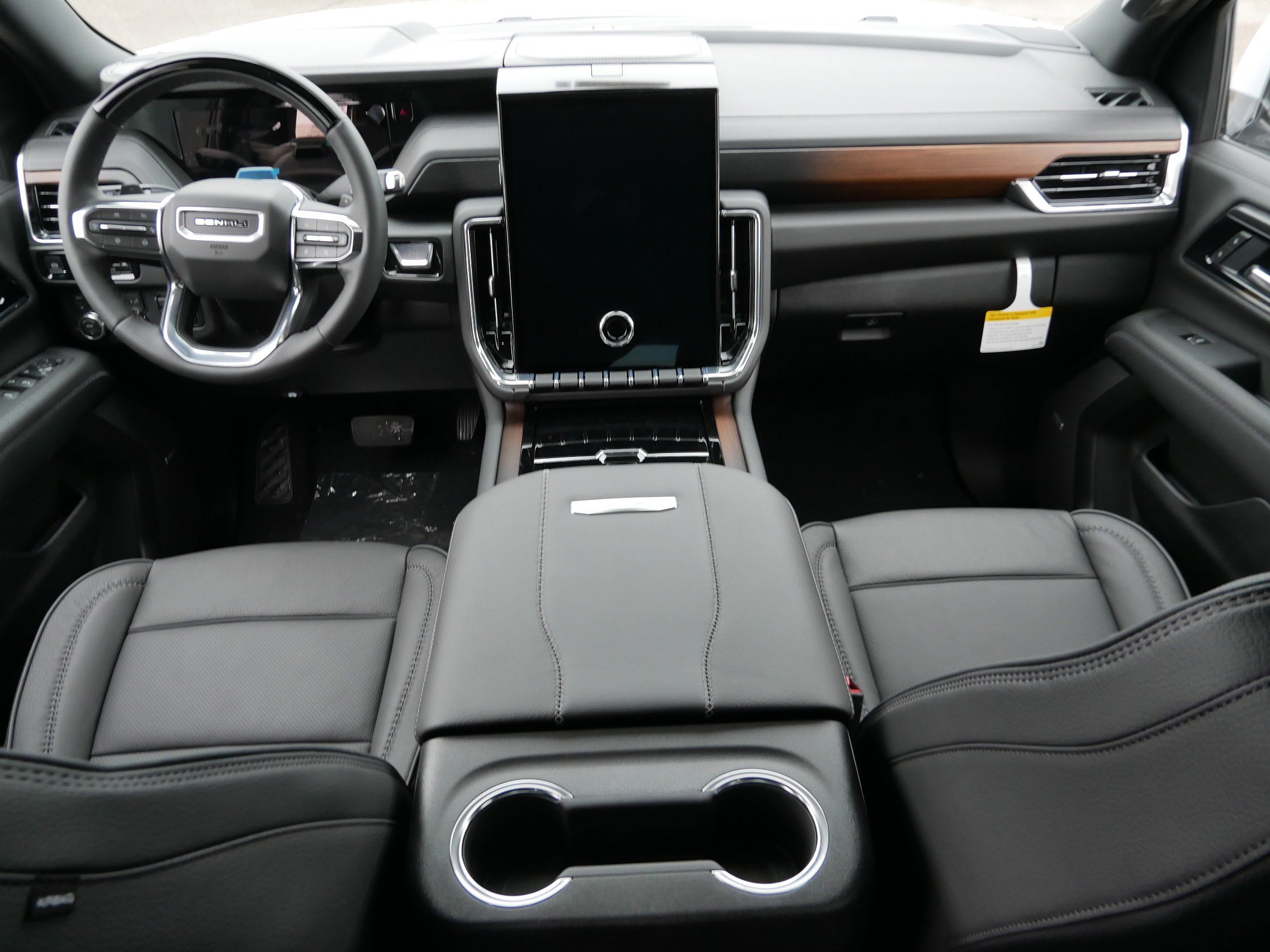 New 2026 GMC Yukon Denali w/ Denali Reserve Package AWD/4WD image 6