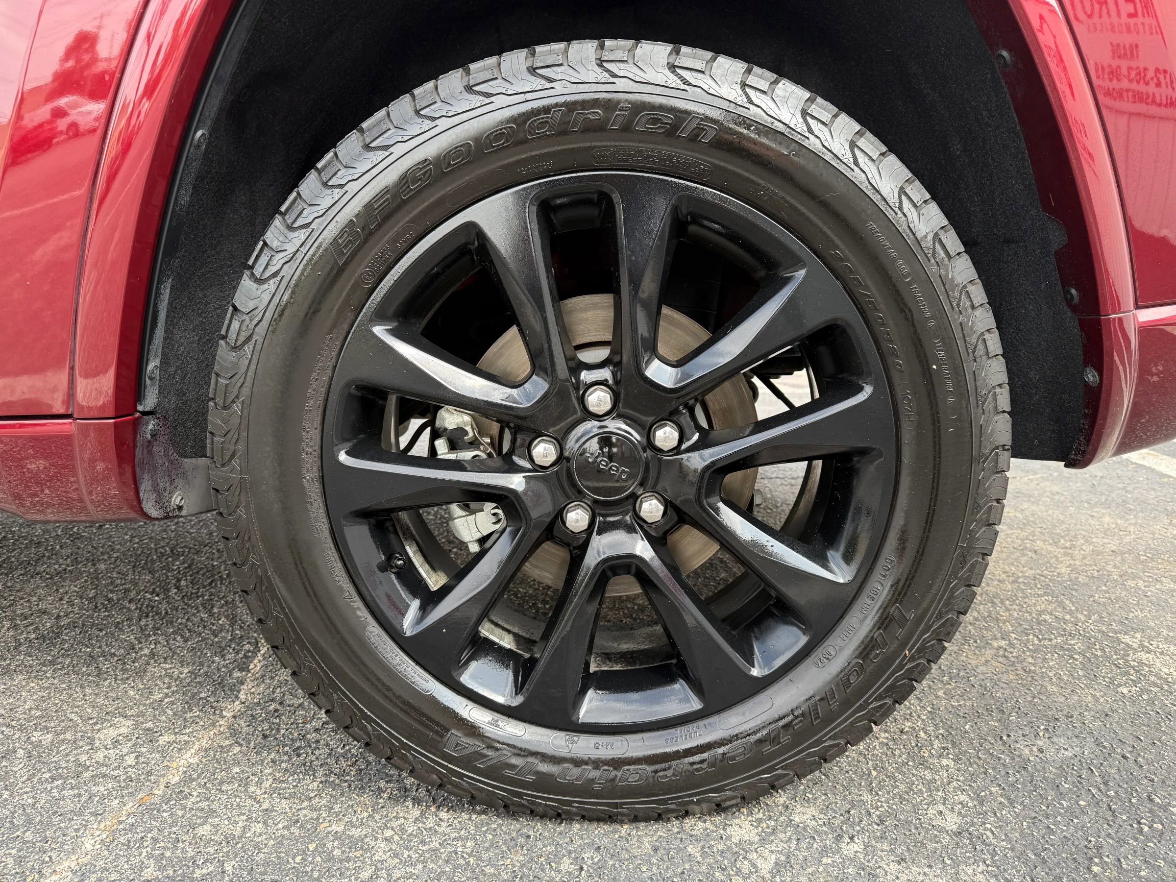 Used 2021 Jeep Grand Cherokee Laredo X AWD/4WD image 39