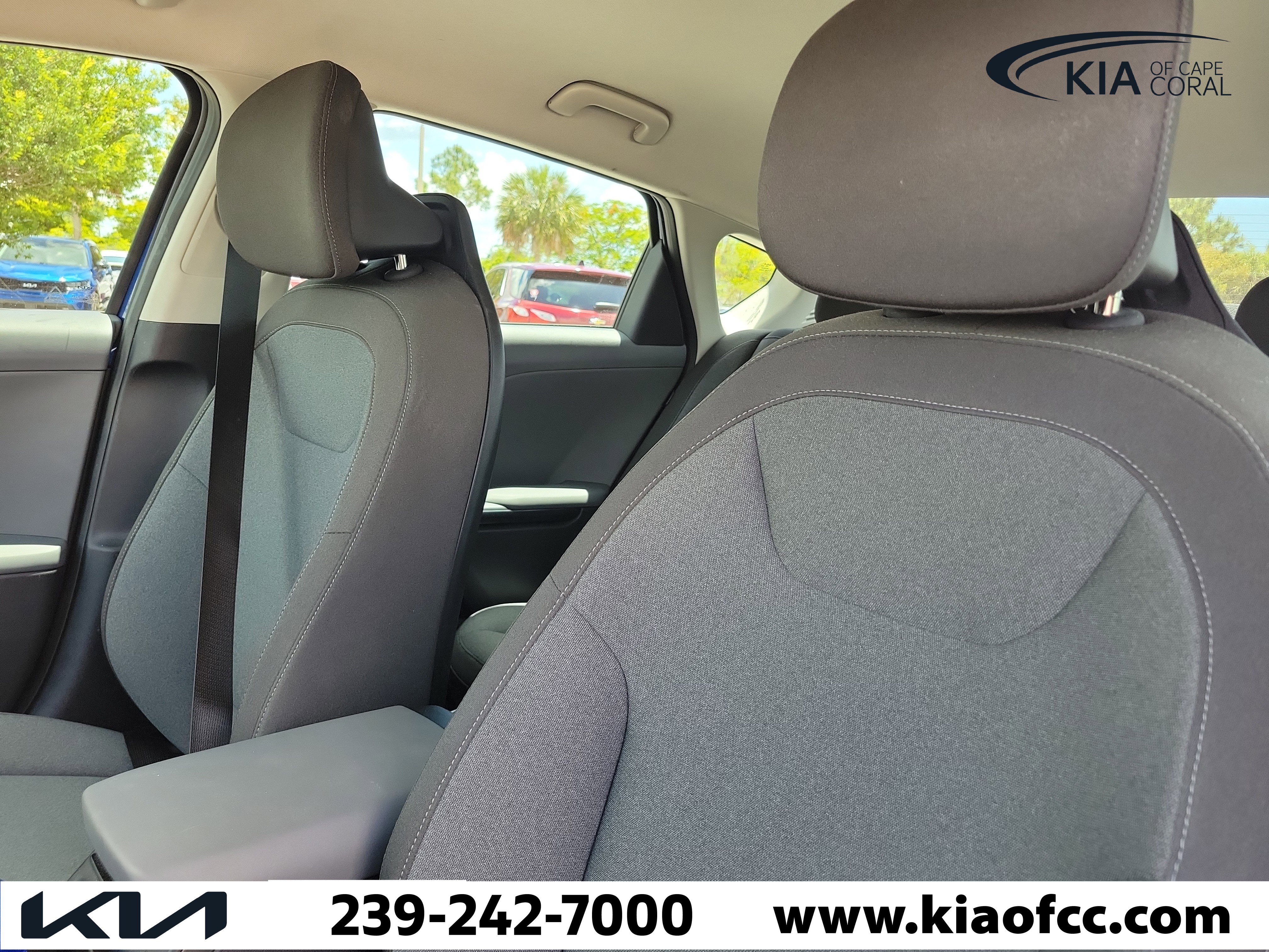 Used 2025 Kia K4 LXS FWD image 16