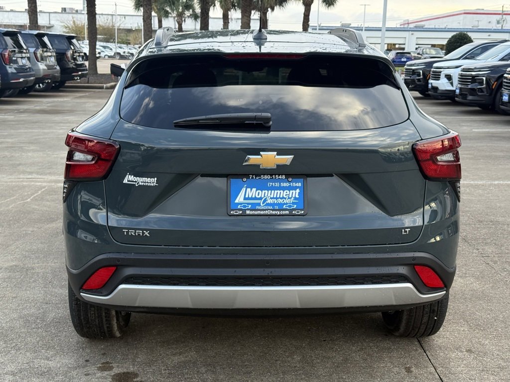 New 2026 Chevrolet Trax LT w/ Sunroof Package image 12