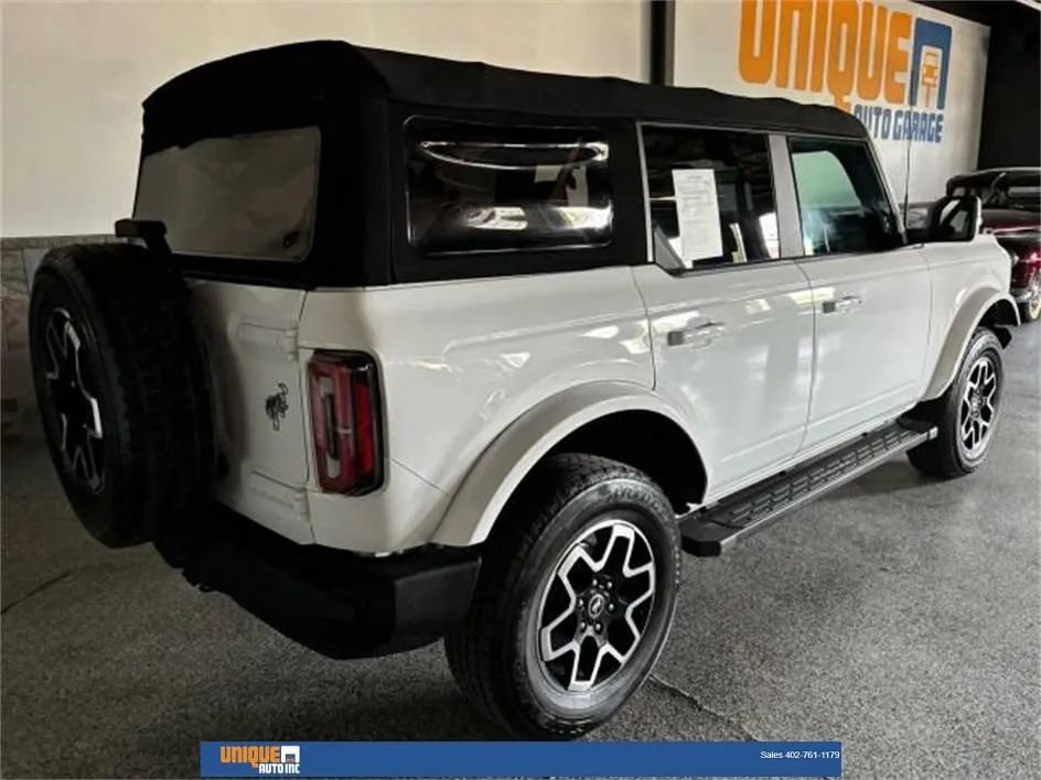Used 2022 Ford Bronco Outer Banks image 7
